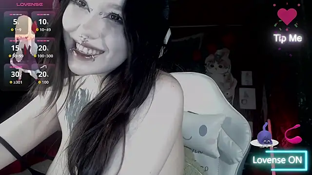 Snapshot of chloe_crystall_killer chatting on 03-01-26, 05:31 chloe crystall killer online show from 03-01-26, 05:31