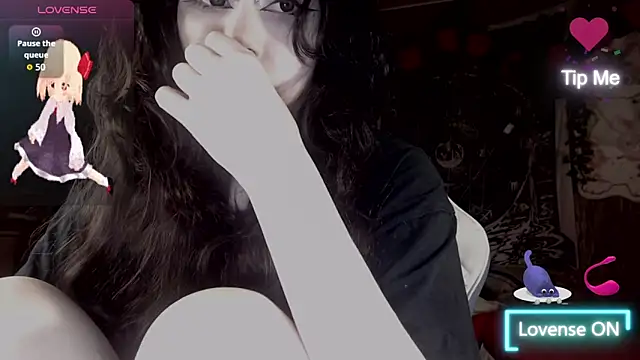 Snapshot of chloe_crystall_killer chatting on 03-06-26, 06:32 chloe crystall killer online show from 03-06-26, 06:32