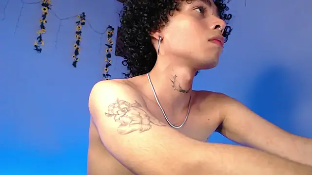 Snapshot of seven7xis chatting on 03-13-25, 04:38 seven7xis online show from 03-13-25, 04:38