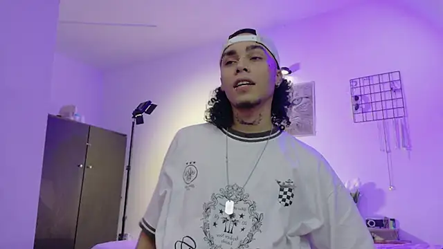 Snapshot of seven7xis chatting on 01-13-26, 04:18 seven7xis online show from 01-13-26, 04:18