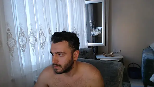 Snapshot of handsomeee04 chatting on 06-25-26, 05:17 handsomeee04 online show from 06-25-26, 05:17