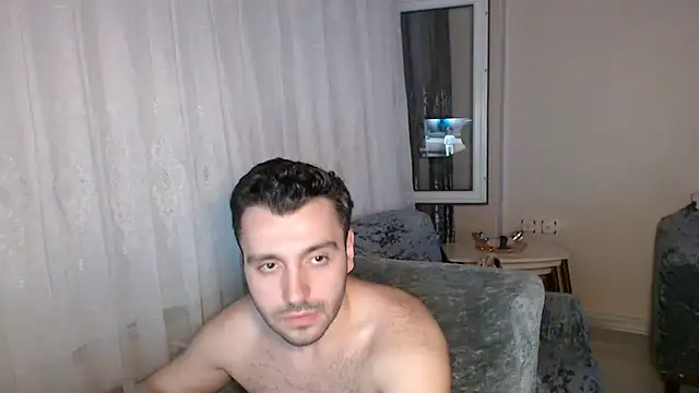 Snapshot of handsomeee04 chatting on 06-26-26, 10:03 handsomeee04 online show from 06-26-26, 10:03