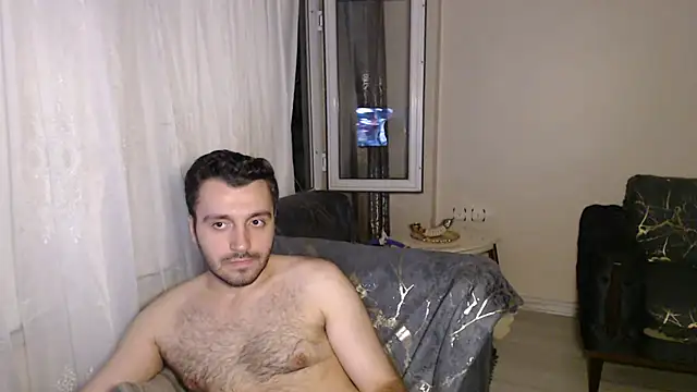 Snapshot of handsomeee04 chatting on 07-17-26, 12:06 handsomeee04 online show from 07-17-26, 12:06