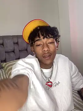 Boy cock18 online show from 02-20-25, 05:29