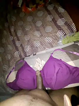 Snapshot of Bloal25 chatting on 02-01-25, 10:15 Bloal25 online show from 02-01-25, 10:15