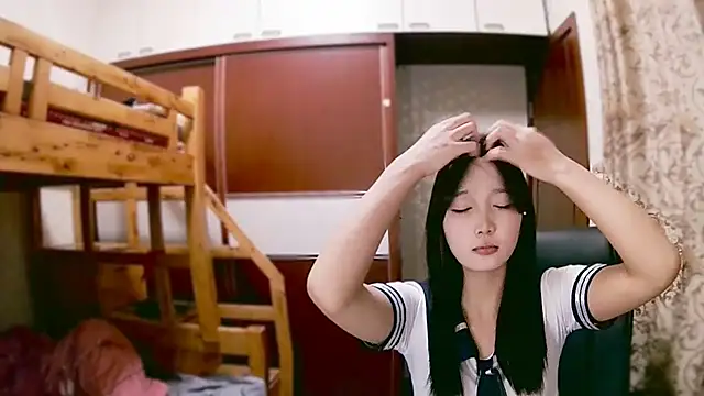 Snapshot of lulu-2002 chatting on 12-29-24, 04:30 lulu-2002 online show from 12-29-24, 04:30