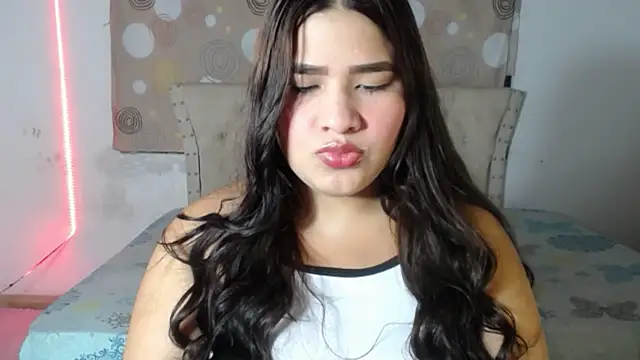 mia18 queen online show from 01-16-26, 03:54