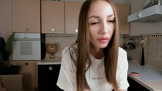 LinnGaillard online show from 12-27-24, 07:29