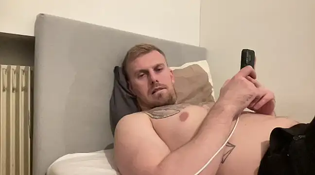 BulkAndTattoos online show from 12-21-24, 07:49