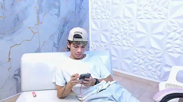 andy dan18 online show from 04-04-26, 08:06