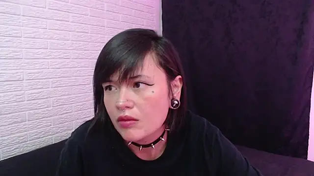 Snapshot of rousstattoo chatting on 03-05-25, 04:56 rousstattoo online show from 03-05-25, 04:56