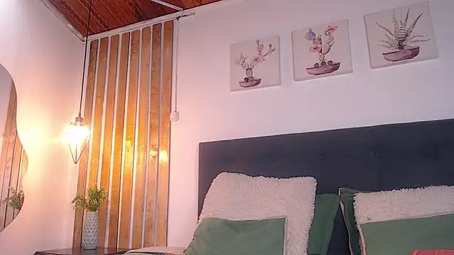 Snapshot of nikkystorm1_ chatting on 06-09-26, 03:45 nikkystorm1 online show from 06-09-26, 03:45