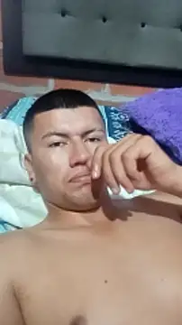 Snapshot of restrepo99 chatting on 12-27-24, 05:37 restrepo99 online show from 12-27-24, 05:37