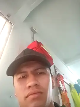 Snapshot of restrepo99 chatting on 02-28-25, 10:39 restrepo99 online show from 02-28-25, 10:39