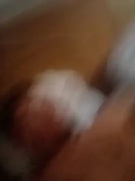 Snapshot of restrepo99 chatting on 12-01-25, 04:34 restrepo99 online show from 12-01-25, 04:34