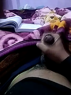 PLAYBOYYRAAJ online show from 12-26-24, 06:43