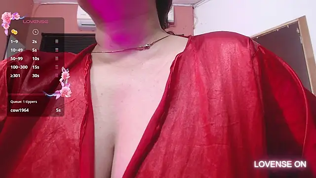 Snapshot of MommyHelpsmee chatting on 03-07-25, 05:08 MommyHelpsmee online show from 03-07-25, 05:08