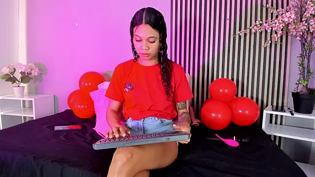 Snapshot of GysellHanson chatting on 02-13-26, 11:39 GysellHanson online show from 02-13-26, 11:39