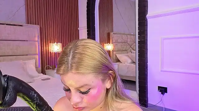 LolaAngellx online show from 05-25-26, 08:04