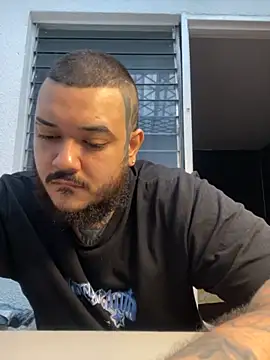 El Titan1998 online show from 11-14-25, 10:07