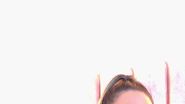 Snapshot of MiaLaurents chatting on 05-31-26, 03:58 MiaLaurents online show from 05-31-26, 03:58