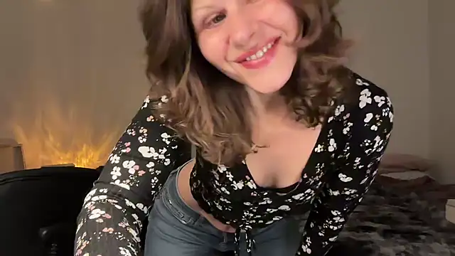 leahsparkles online show from 04-28-26, 01:59