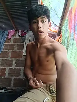 Snapshot of Andres123cv chatting on 05-20-26, 03:29 Andres123cv online show from 05-20-26, 03:29