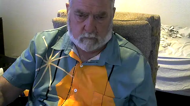 Snapshot of viejo_oso chatting on 10-30-25, 03:19 viejo oso online show from 10-30-25, 03:19