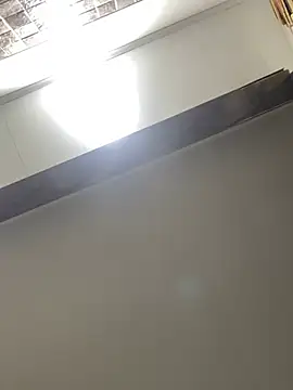 Snapshot of Sophia_cyrus11 chatting on 12-23-24, 02:24 Sophia cyrus11 online show from 12-23-24, 02:24