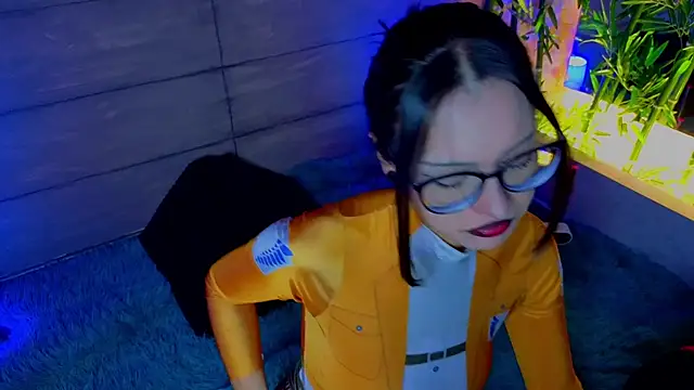 Abbydreams  online show from 11-22-25, 07:46