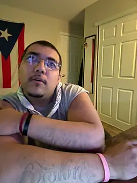 Snapshot of cloudy_couple444 chatting on 02-08-25, 11:12 cloudy couple444 online show from 02-08-25, 11:12