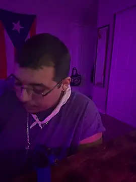 Snapshot of cloudy_couple444 chatting on 02-19-25, 06:11 cloudy couple444 online show from 02-19-25, 06:11