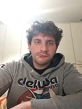 michemichemiche8 online show from 03-04-25, 06:39