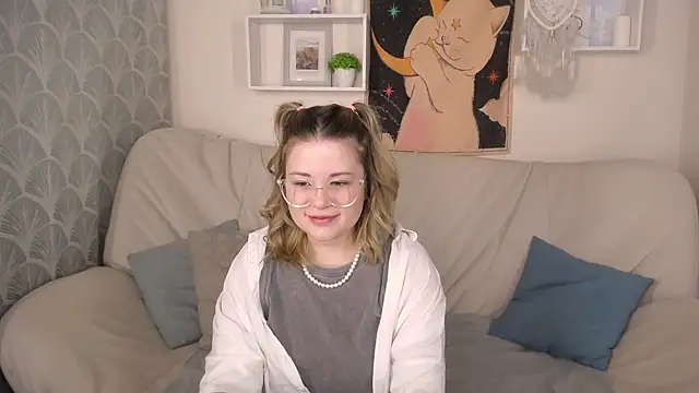 Snapshot of TessPleasure chatting on 12-28-24, 03:26 TessPleasure online show from 12-28-24, 03:26