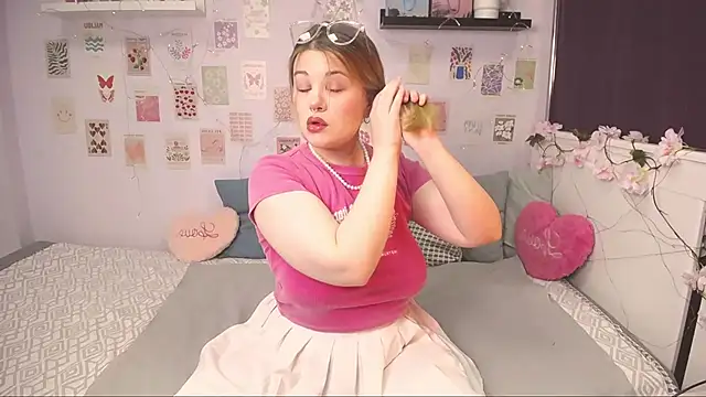 Snapshot of TessPleasure chatting on 01-30-25, 04:48 TessPleasure online show from 01-30-25, 04:48