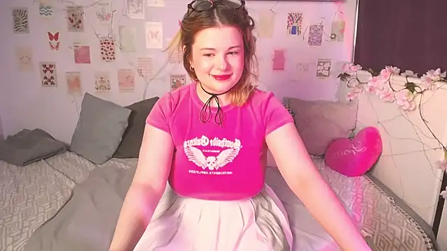 Snapshot of TessPleasure chatting on 01-31-25, 05:32 TessPleasure online show from 01-31-25, 05:32