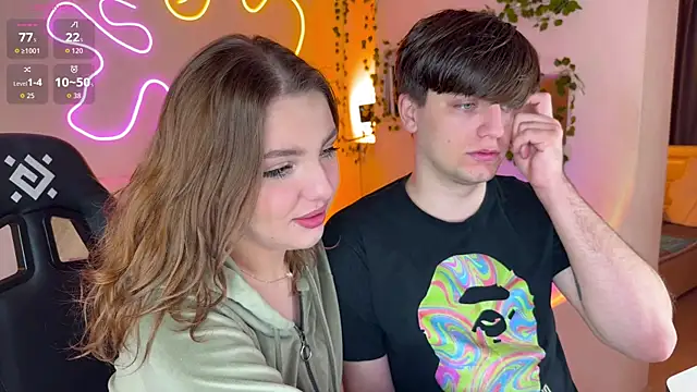 RobertAndLinela online show from 09-27-25, 03:55