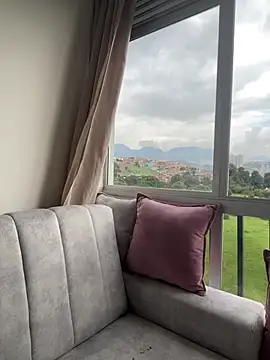 IsabellRodriguez18 online show from 02-06-26, 09:29