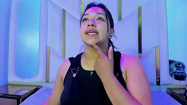 IsabellRodriguez18 online show from 04-17-26, 04:04