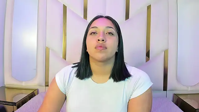 IsabellRodriguez18 online show from 05-21-26, 03:24