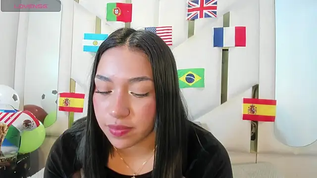 Snapshot of IsabellRodriguez18 chatting on 06-16-26, 04:04 IsabellRodriguez18 online show from 06-16-26, 04:04