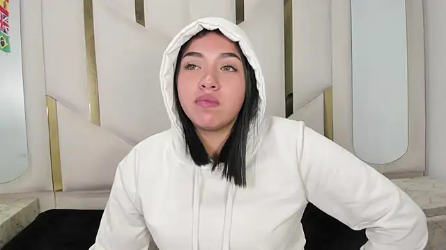 Snapshot of IsabellRodriguez18 chatting on 07-11-26, 04:59 IsabellRodriguez18 online show from 07-11-26, 04:59