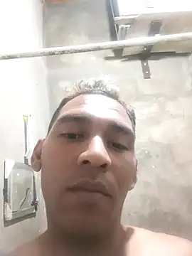 Snapshot of yaxom33 chatting on 02-24-26, 11:36 yaxom33 online show from 02-24-26, 11:36