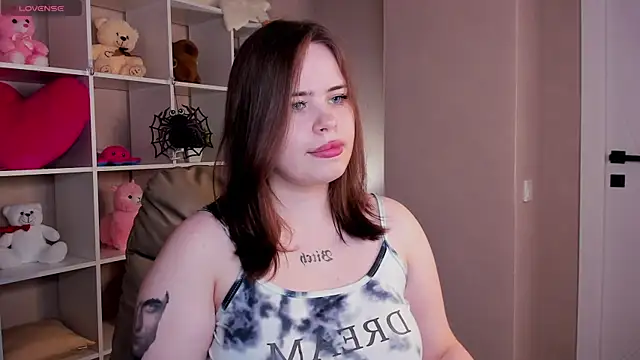 EricaElliott online show from 11-18-25, 09:36