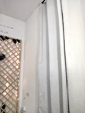 Snapshot of Mia_WAll chatting on 01-03-25, 02:10 Mia WAll online show from 01-03-25, 02:10