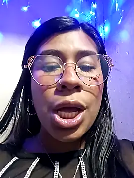 Snapshot of Pamelamilkk_1007 chatting on 02-09-25, 04:14 Pamelamilkk 1007 online show from 02-09-25, 04:14