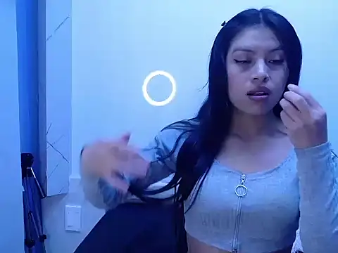 Chloe Martini online show from 11-02-25, 03:20