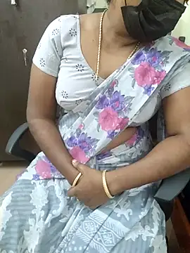 Snapshot of Tamil_roja69 chatting on 05-15-26, 02:24 Tamil roja69 online show from 05-15-26, 02:24