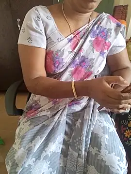 Snapshot of Tamil_roja69 chatting on 06-02-26, 05:31 Tamil roja69 online show from 06-02-26, 05:31