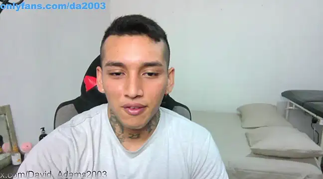 Snapshot of David_Adams2003 chatting on 02-10-25, 01:33 David Adams2003 online show from 02-10-25, 01:33